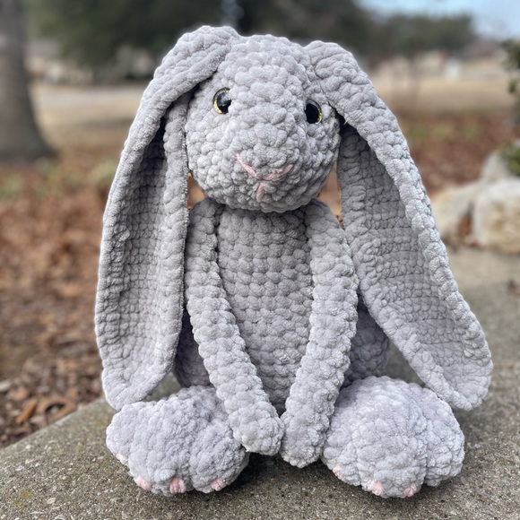 Lucinda The Rabbit - Picture 1 of 2